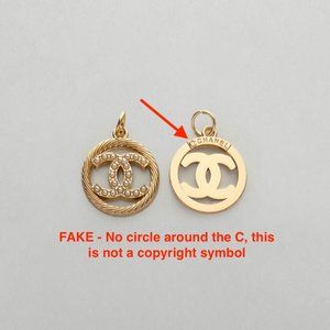 ❗️SCAMMERS ALERT: Beware of fake “vintage” Chanel (pendants/zipper pulls/charms)